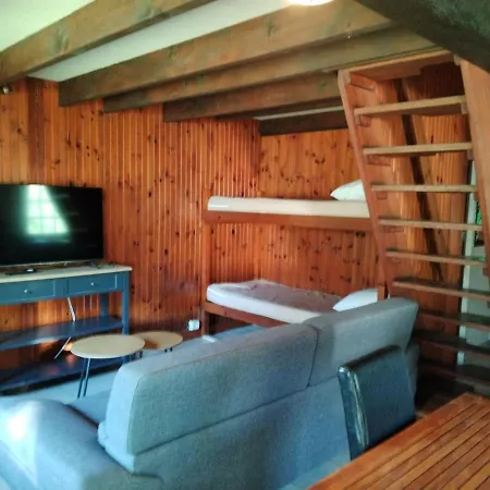Petite Maison Avec Jardin A L'entree De