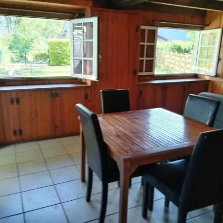 Petite Maison Avec Jardin A L'entree De 別荘